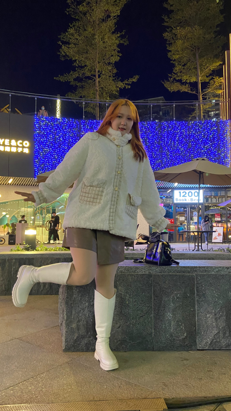 芋泥啵啵-广东省·广州市·白云区-快手:YUE胖姬 -接大码穿搭寄拍 ,局部美妆,美瞳可接
平台:快手 抖音 *** 买家秀 PDD 和🍑宝
费用 :一个平台费用30元单品9宫格,其他需求另谈价格
身高168 体重152斤 穿3xl
脾气好,有耐心,