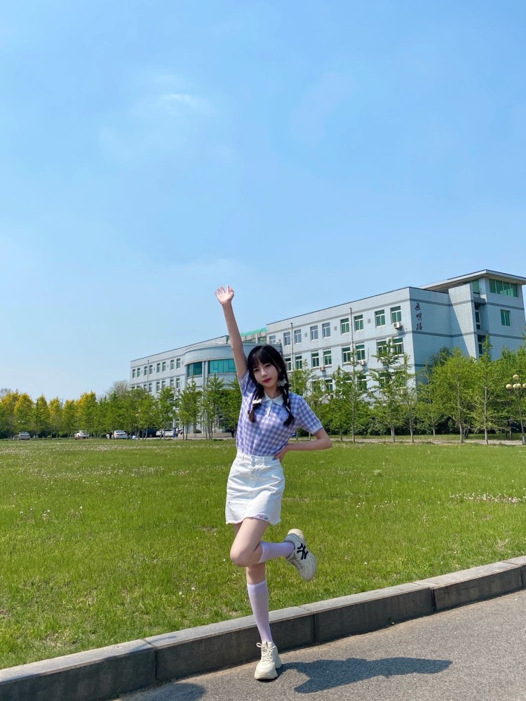 G_-辽宁省·沈阳市·铁西区--新人,可接寄拍 衣服、饰品、美瞳等
可尝试多种风格以及搭配
如果有合作意向请与我联系