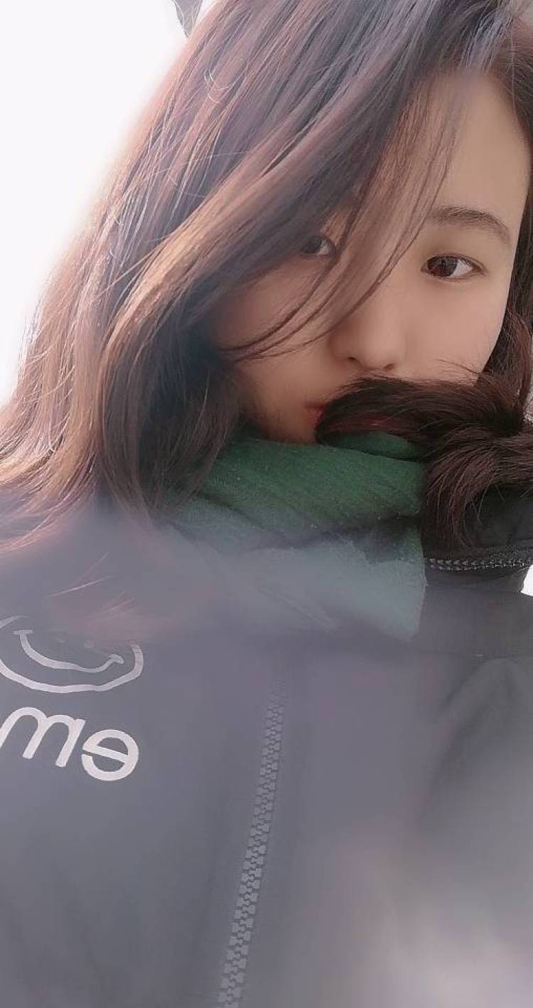 _小杨没有杨-湖北省·襄阳市·襄城区-微博、***-蹲商家，可以接美妆护肤品测评、女装、裤子、裙子、鞋子、帽子、发卡、项链、手链，寄拍送拍