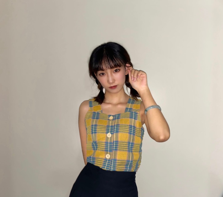 🔅晴允-云南省·丽江市·古城区-快手，***，美图秀秀-会穿搭，可以各种风格切换，丽江风景优美出片效果好，并且本人注重拍摄背景，会认真挑选，可放心寄拍。有舞蹈才艺，热爱拍照，会自己修图，快手、***、美图秀秀有一些粉丝基础，虽然不多但会多方面做宣传。