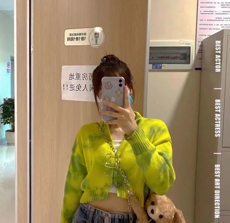 🔅晴允-云南省·丽江市·古城区-快手，***，美图秀秀-会穿搭，可以各种风格切换，丽江风景优美出片效果好，并且本人注重拍摄背景，会认真挑选，可放心寄拍。有舞蹈才艺，热爱拍照，会自己修图，快手、***、美图秀秀有一些粉丝基础，虽然不多但会多方面做宣传。