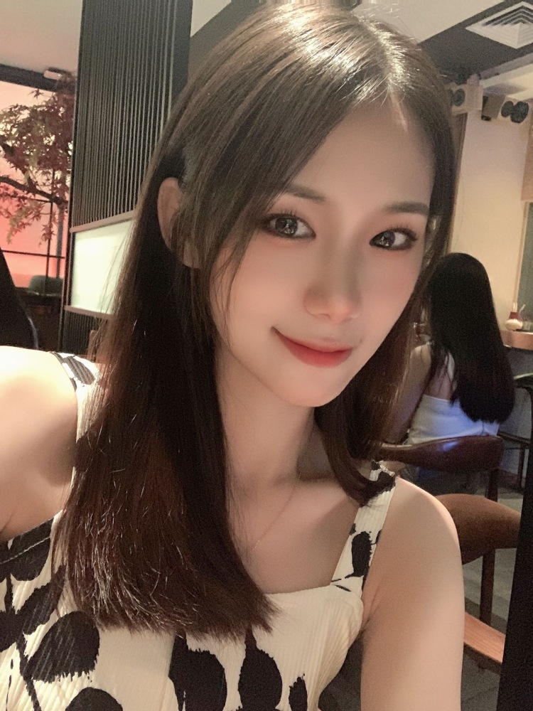 Niiiii`-福建省·厦门市·集美区-抖音 微博 ***-礼仪 平面 探店 寄拍 开箱测评都可，时间自由，会拍照会p图会剪辑