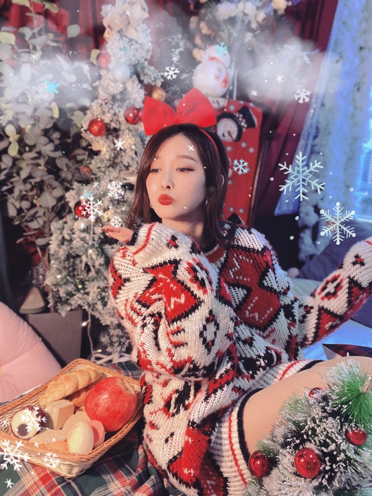 😇Yi Yi-上海市·上海市·静安区-抖音 ***-有过6年的主播经验，专业学习美术，会画画，有一定的审美眼光，会拍照，会p图，身高161  体重54kg  可以接受寄拍，探店