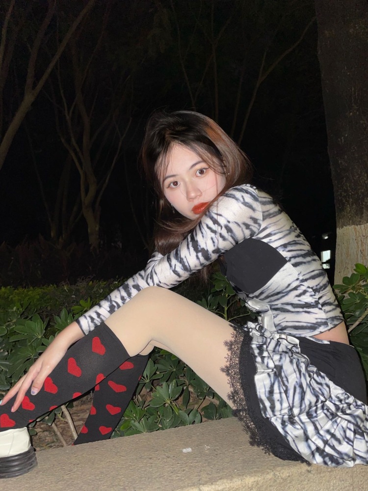 美乐蒂公主-福建省·厦门市·集美区--爱好摄影 美妆,想接寄拍 买家秀 探店打卡,探店仅限厦门、漳州范围内
风格:可爱 清纯 甜酷 活泼 甜辣
身高:170
体重:105