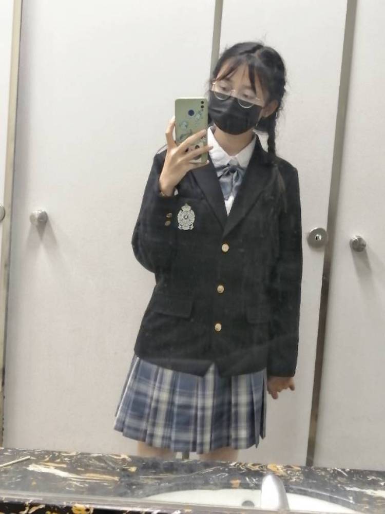 程艺婷-浙江省·杭州市·上城区--很喜欢拍照,身高160,体重92,比较喜欢可爱甜美风格,温柔风和日常风格,业余时间也比较多