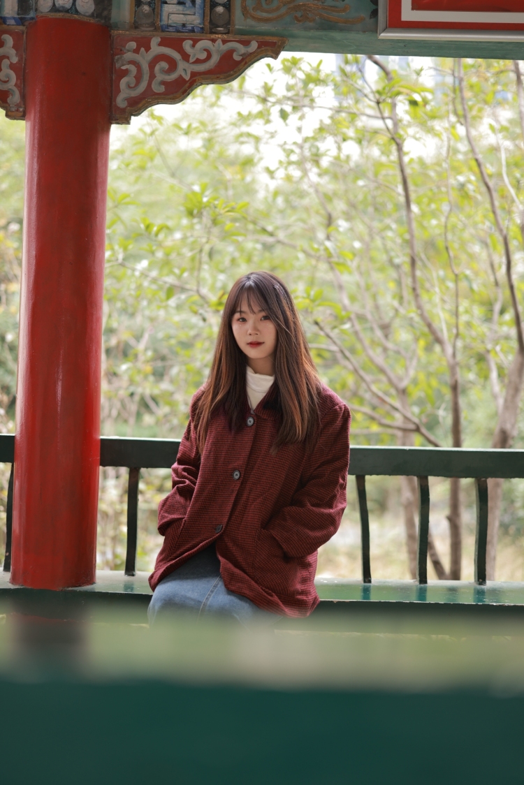 iiu-河南省·漯河市·源汇区--我是一名大学生,做过卖衣服的模特,我想接单主要就是买家秀,我想做这个主要是想提高自己的收入,想独立一点。也想提高镜头感,锻炼自己。