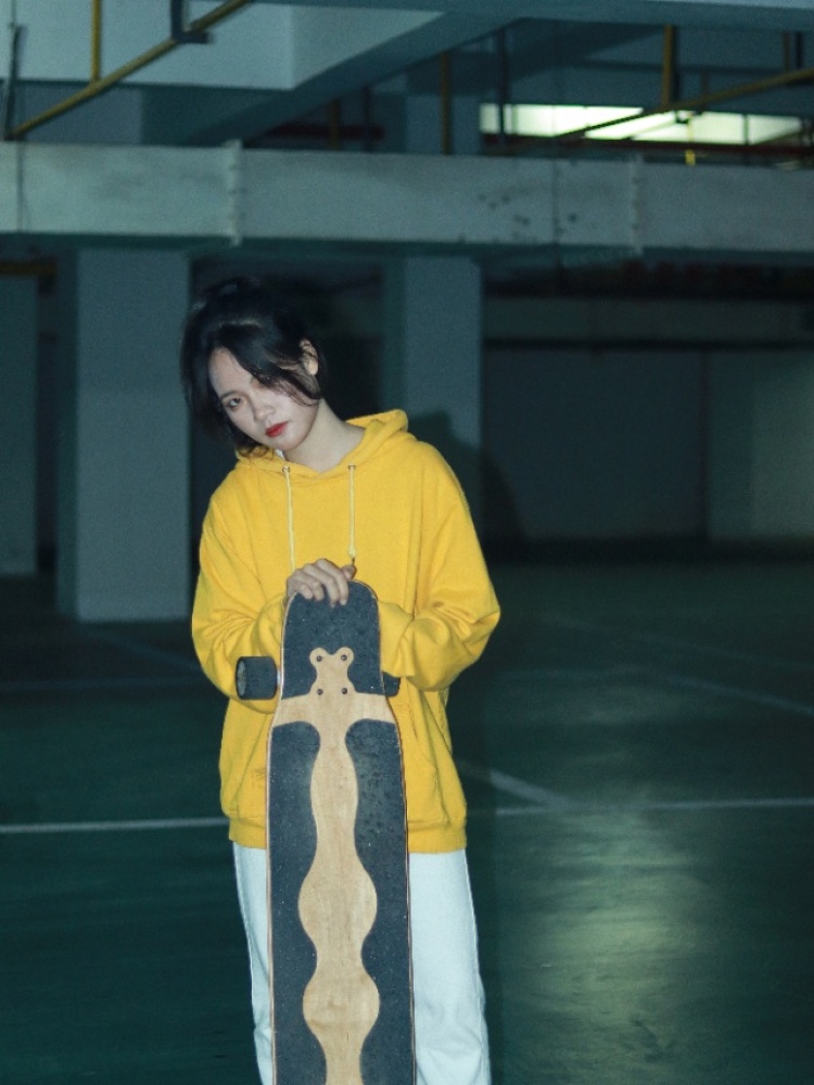 blue-浙江省·绍兴市·诸暨市--166cm,110斤,会摄影,精修图,风格中性为主。可细谈其他风格