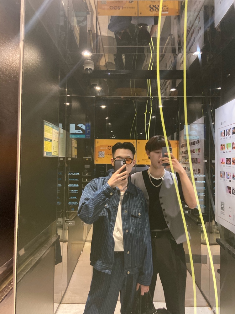 God-山东省·济南市·长清区-反犬旁的猛-模特，喜欢拍照打卡，分享穿搭！图片高级高清！身高180 体重125