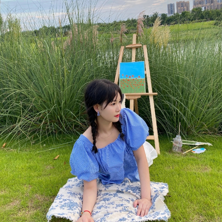 橘子甜了 -四川省·德阳市·旌阳区-抖音 微博 ***-特长会p图 爱好拍照 喜欢时尚穿搭 工作时间自由 想接服装类产品 希望商家多多关照 多赚点钱 谢谢啦