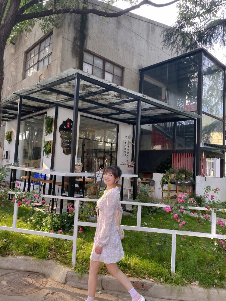 橘子甜了 -四川省·德阳市·旌阳区-抖音 微博 ***-特长会p图 爱好拍照 喜欢时尚穿搭 工作时间自由 想接服装类产品 希望商家多多关照 多赚点钱 谢谢啦