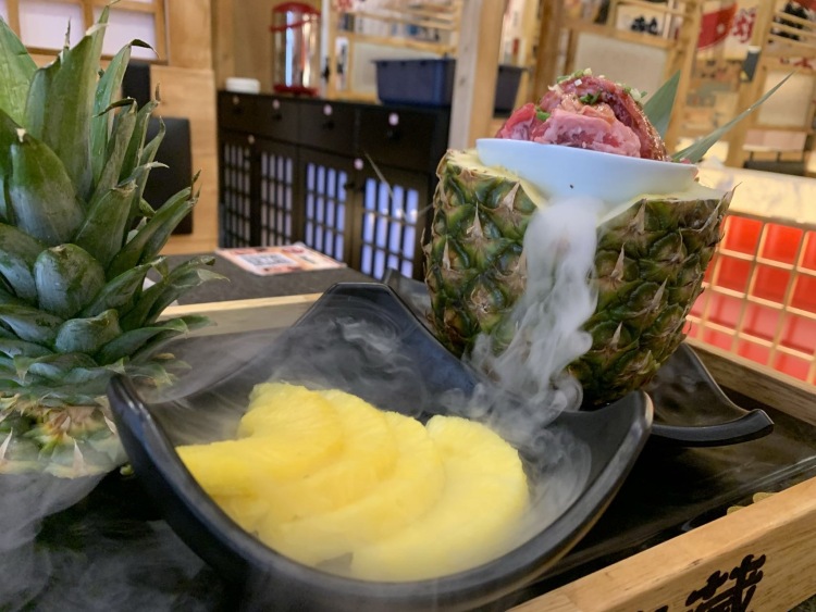 鑫鑫窝-贵州省·贵阳市·南明区--学生 性格大大咧咧开朗 能拍买家秀 平常就是看书唱k拍照 拍照📸