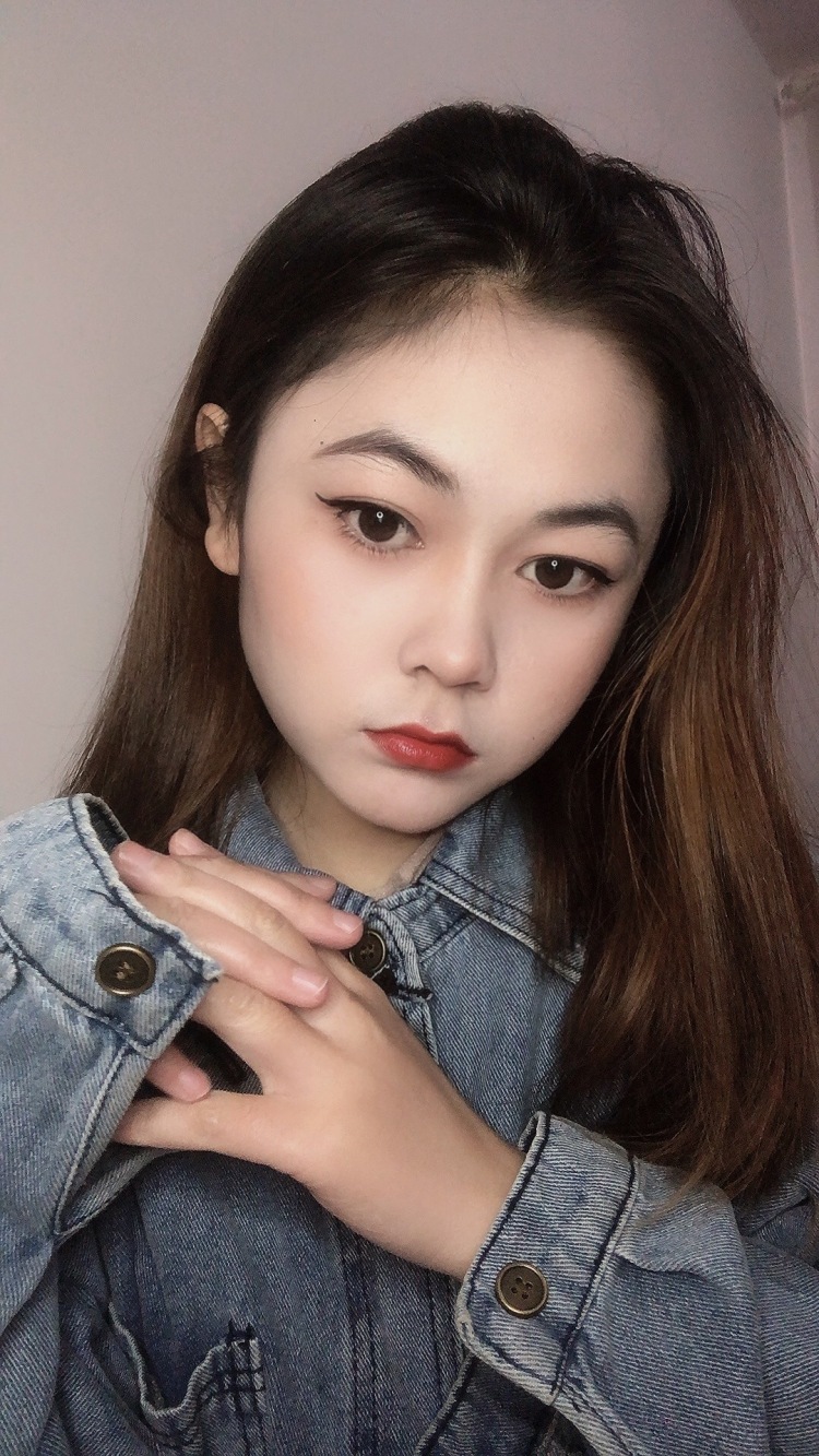 小杨睡不醒o-贵州省·黔东南苗族侗族自治州·岑巩县--赚点零花钱,在线接单,寄拍。拍照,修图都会,多多支持在校大学生