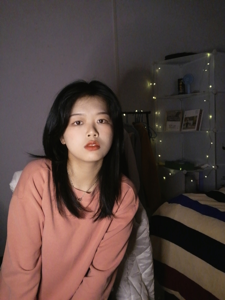 我是个女孩-广东省·清远市·连州市-抖音,***-身高168cm,体重55kg,是一名学生党,空余时间多,喜欢拍照,在抖音***设有账号。可接买家秀,寄拍