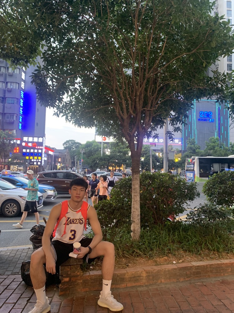 张天-吉林省·吉林市·船营区-抖音-大家好!
接买家秀,寄拍,送拍,会剪辑拍摄,修图,穿搭搭配,商品测评种草
年龄:23
身高:195CM
体重:90KG
粉丝:2300
2019cuba二级篮球联赛冠军
