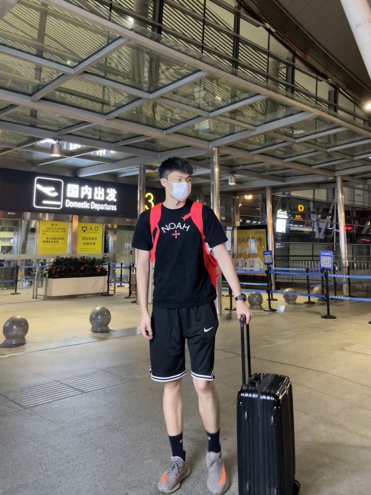 张天-吉林省·吉林市·船营区-抖音-大家好!
接买家秀,寄拍,送拍,会剪辑拍摄,修图,穿搭搭配,商品测评种草
年龄:23
身高:195CM
体重:90KG
粉丝:2300
2019cuba二级篮球联赛冠军