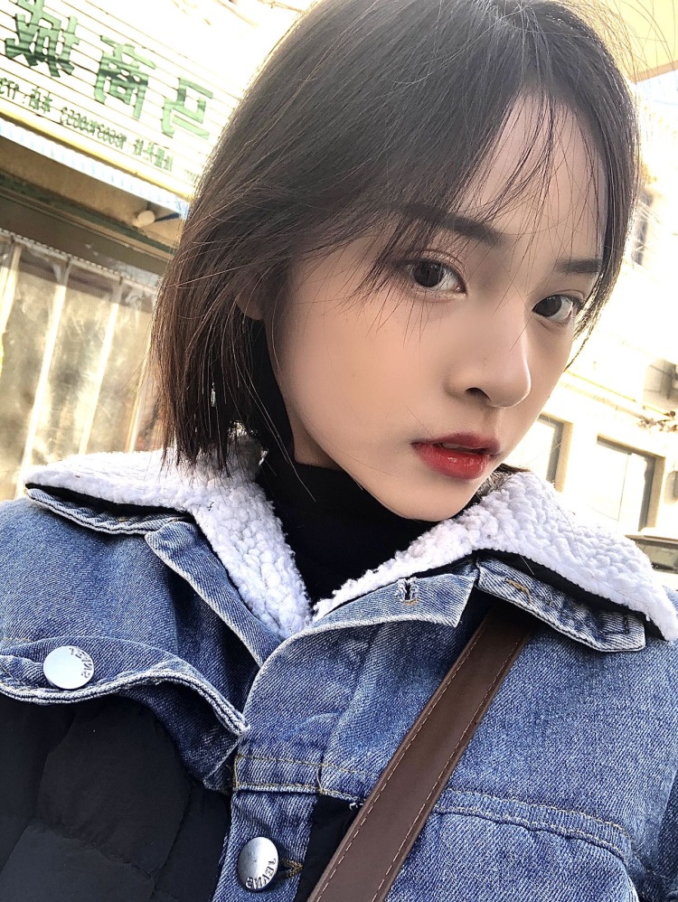 有幸王悦姿-河北省·邯郸市·丛台区-快手-职业是一名美容师平时喜欢拍照去打卡地方身高157体重80可以找我合作什么都可以谢谢
