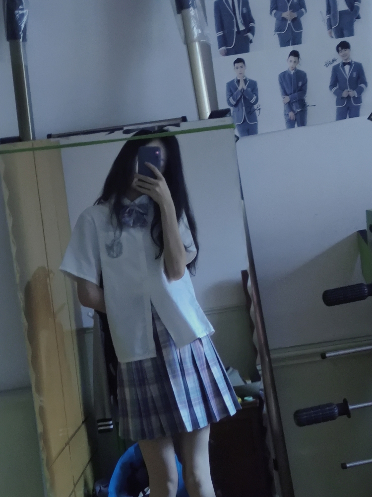 阿鄞-浙江省·绍兴市·诸暨市-抖音-接寄拍!
抖音粉丝八百多
身高174 体重48kg
风格多样(汉服 jk Lolita也可!)
