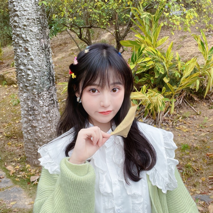 Naz💫-广东省·梅州市·梅江区-抖音:_刘软软是糯糯的-买家秀,直播带货,短视频种草,探店打卡。各种风格都能驾驭!身高160,体重94。