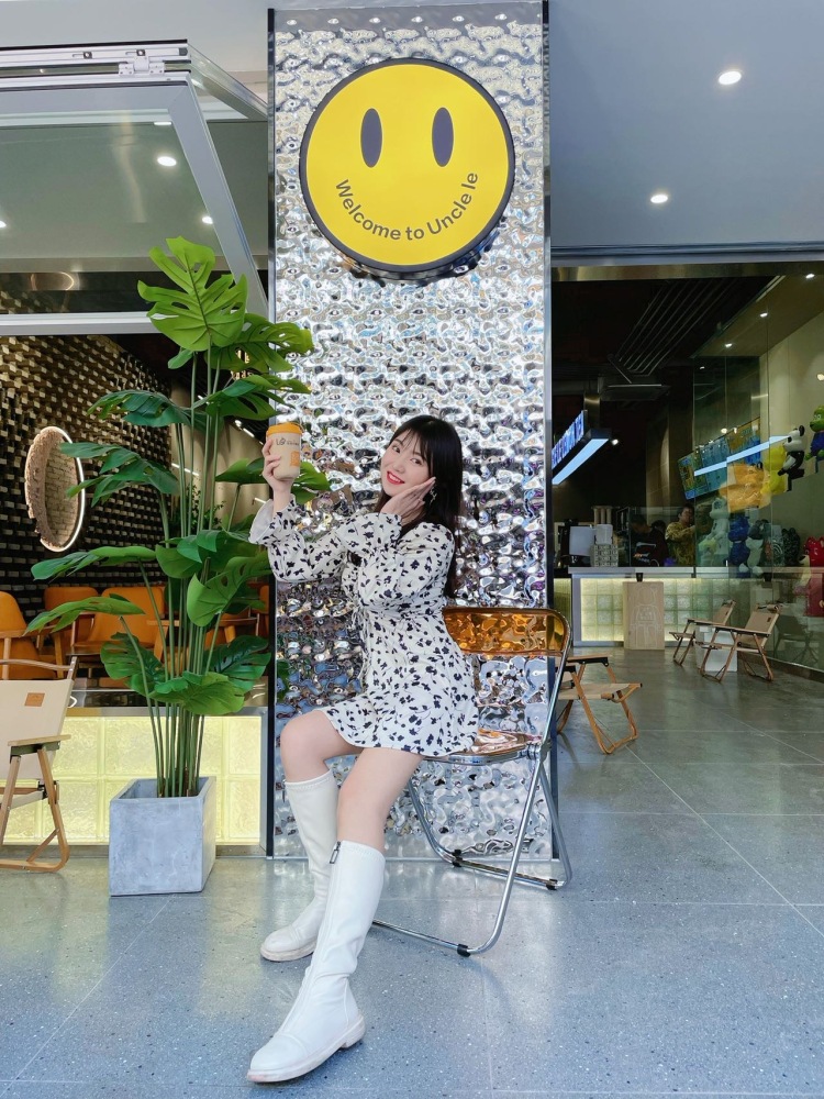 Naz💫-广东省·梅州市·梅江区-抖音:_刘软软是糯糯的-买家秀,直播带货,短视频种草,探店打卡。各种风格都能驾驭!身高160,体重94。