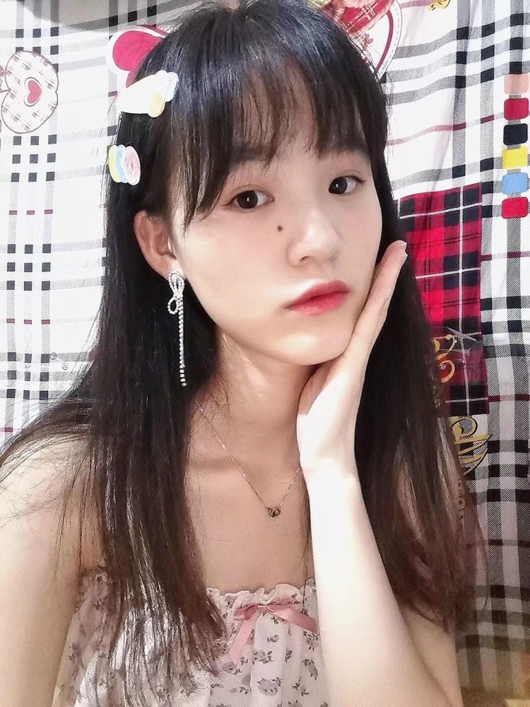 拾-北京市·北京市·朝阳区--接买家秀淘宝拼多多都可以 接寄拍 身高167 体重98 性格比较开朗好说话