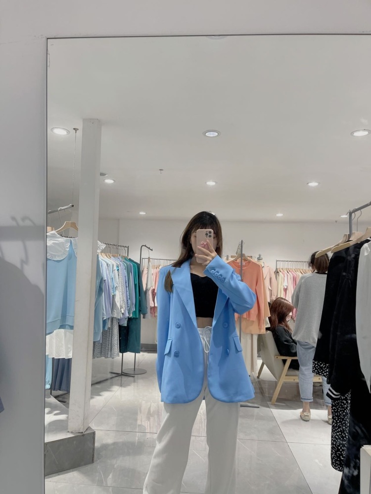 小p🦄-湖南省·岳阳市·岳阳楼区--可接衣服,包包,鞋子,首饰,本人性格爽朗好相处,看上的商家可以前来协商,会p图诚信合作!