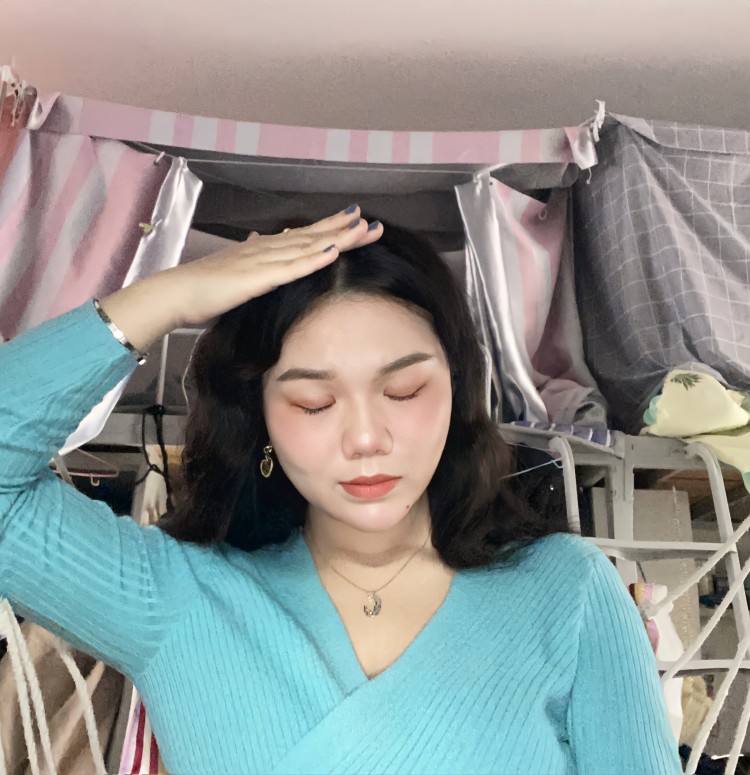秋秋-广西壮族自治区·桂林市·临桂区-抖音、***-本人是一位在校大学生,希望能找到一个大码的合作寄拍,身高161,体重135,求求了!