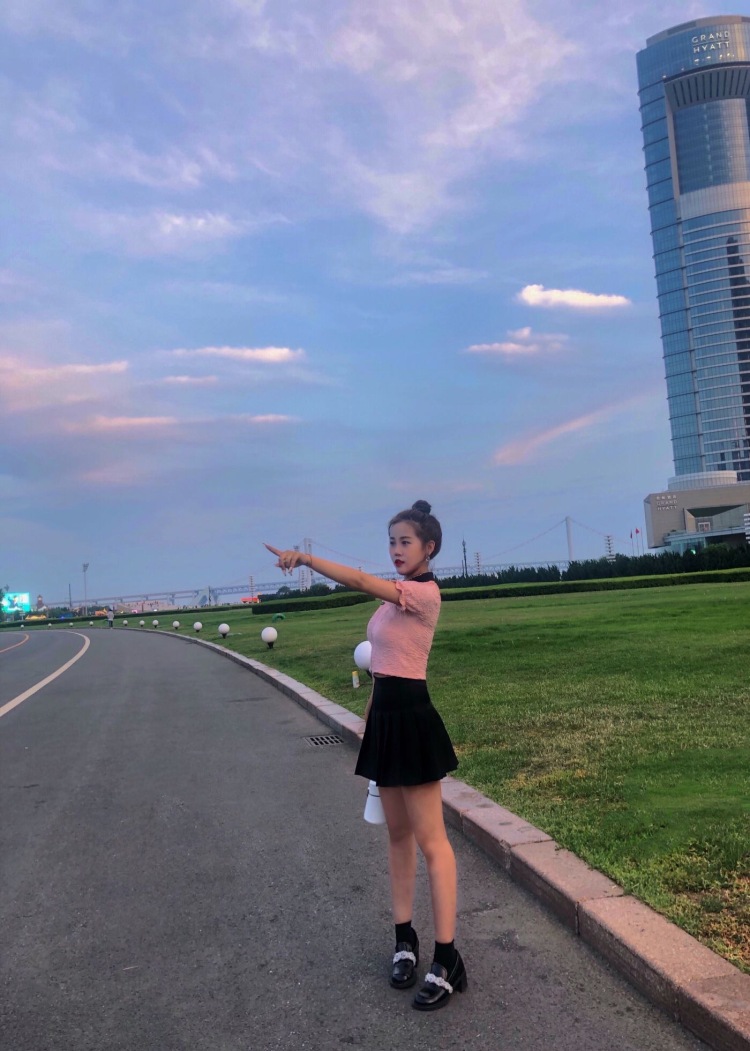 Mirror-辽宁省·盘锦市·大洼区-快手抖音-身高165 体重92
艺术生出身，学过商业摄影和后期
可以接开箱视频，种草视频/文章，买家秀
可长期
时间稳定，出图快