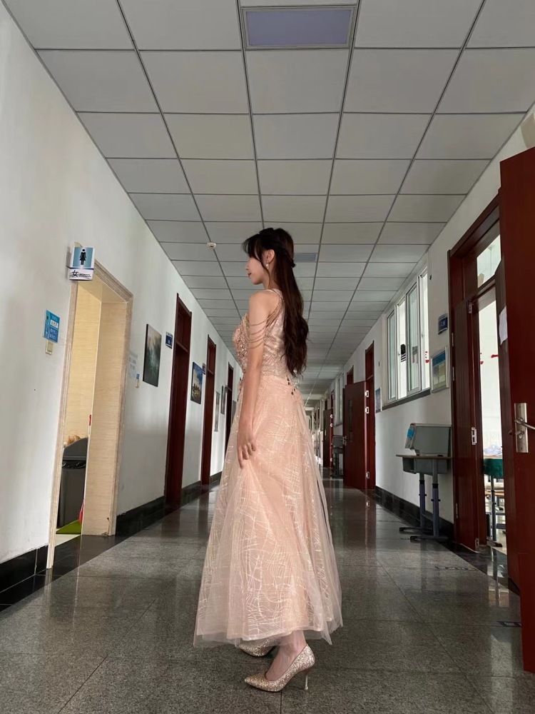 ShYLie、-辽宁省·抚顺市·望花区-快手-身高167cm体重46kg 是一名艺术生,接寄拍 买家秀,🉑️驾驭各种风格