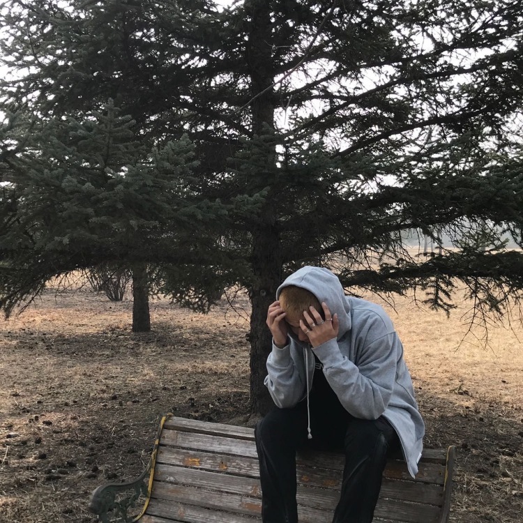 Psleep9.-北京市·北京市·朝阳区--男 00后 话不多说上图，*** 微博 抖音都有分享，有寄拍接拍经验，有兴趣找我哈，
