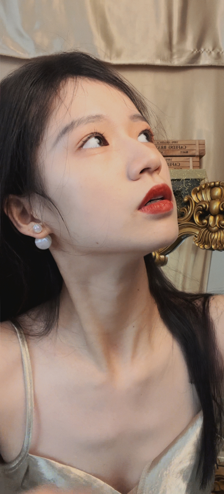 颜可可-云南省·昆明市·五华区--有过线下实体店模特兼职经验,爱拍照,拍照经验丰富。喜欢探有趣颜值高的店,可接各种类型寄拍,也可以接广告(抖音、***、快手)出图快,优质