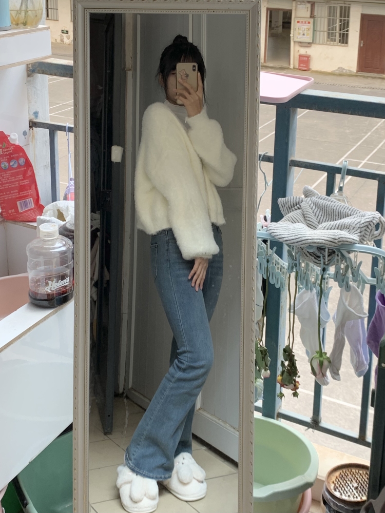 Eliauk-广西壮族自治区·南宁市·西乡塘区-微博 ***-接寄拍 送拍
身高168体重100
可拍摄辣妹、jk 等各种风格穿搭
穿搭分享、开箱测评、免费试用