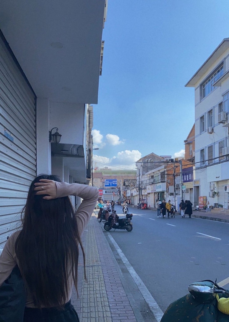 美女不7饭-浙江省·台州市·仙居县-999.999yun-身高160 体重46公斤 会拍照技术 愿意花时间精力 想一门心思做好这件事