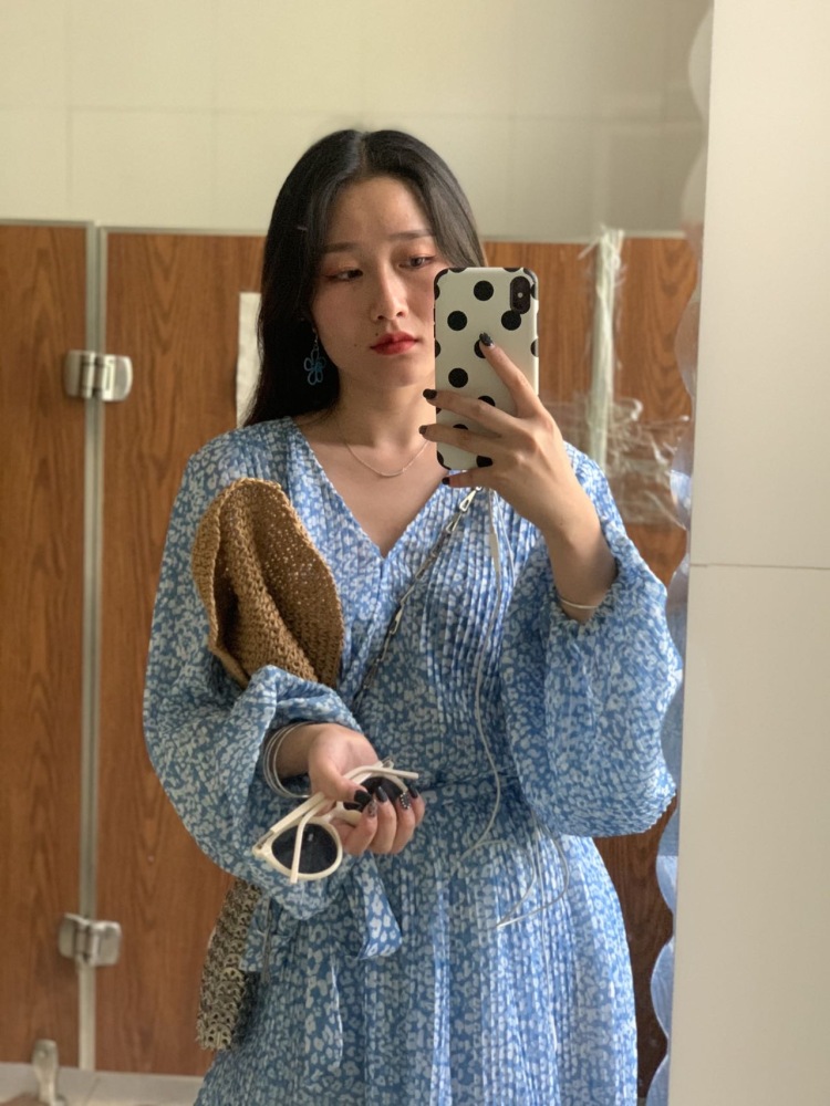 你的爱像是杯太浓咖啡.-四川省·泸州市·纳溪区-抖音  微博  ***-可接寄拍，买家秀，穿搭分享，好物种草，开箱视频，本人摄影师一枚，会拍照，会修图~