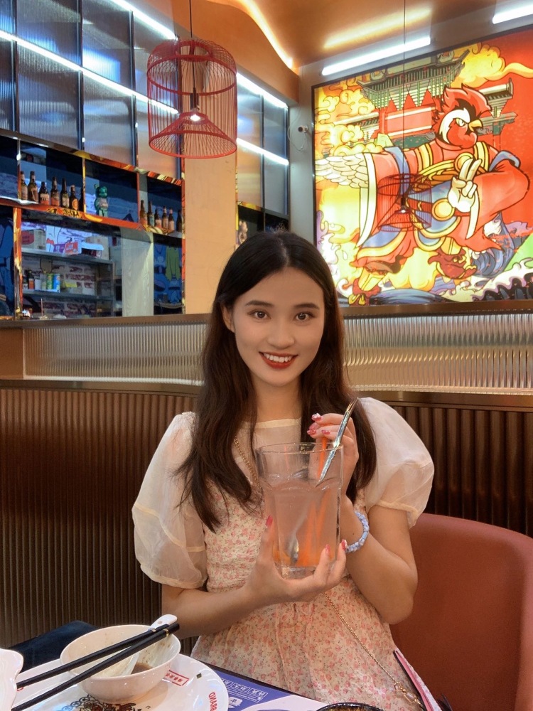 Aim-广东省·深圳市·龙华区-抖-接寄拍,短视频,开箱评测,穿搭,美食探店,化妆,医美护肤,美甲,