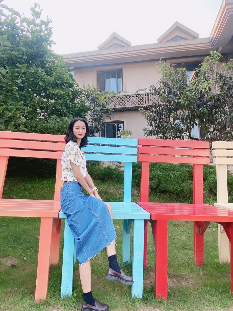 杨杨杨吖🌈-云南省·昆明市·官渡区-抖音 微博-身高168体重90 会拍照会P图 经常锻炼身材苗条 可接买家秀寄拍