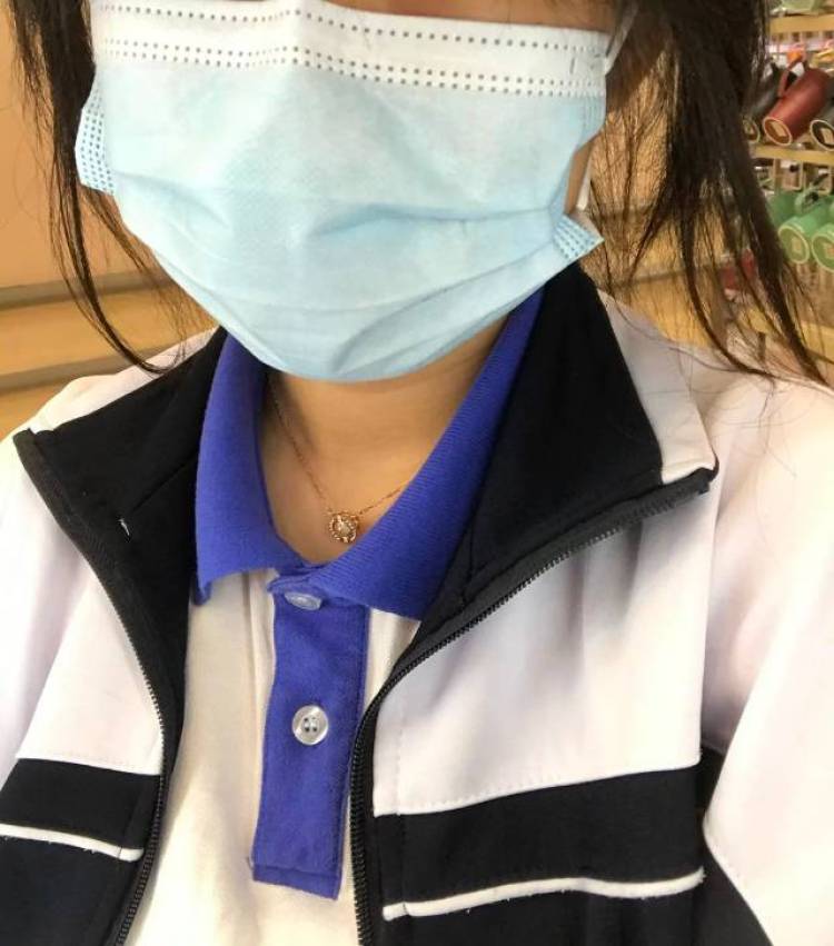 2.-广东省·深圳市·宝安区--学生 身高:167 体重:98斤 
会拍照会p图 🉑 接寄拍网拍 不接尺度暴露的！拥金好说！