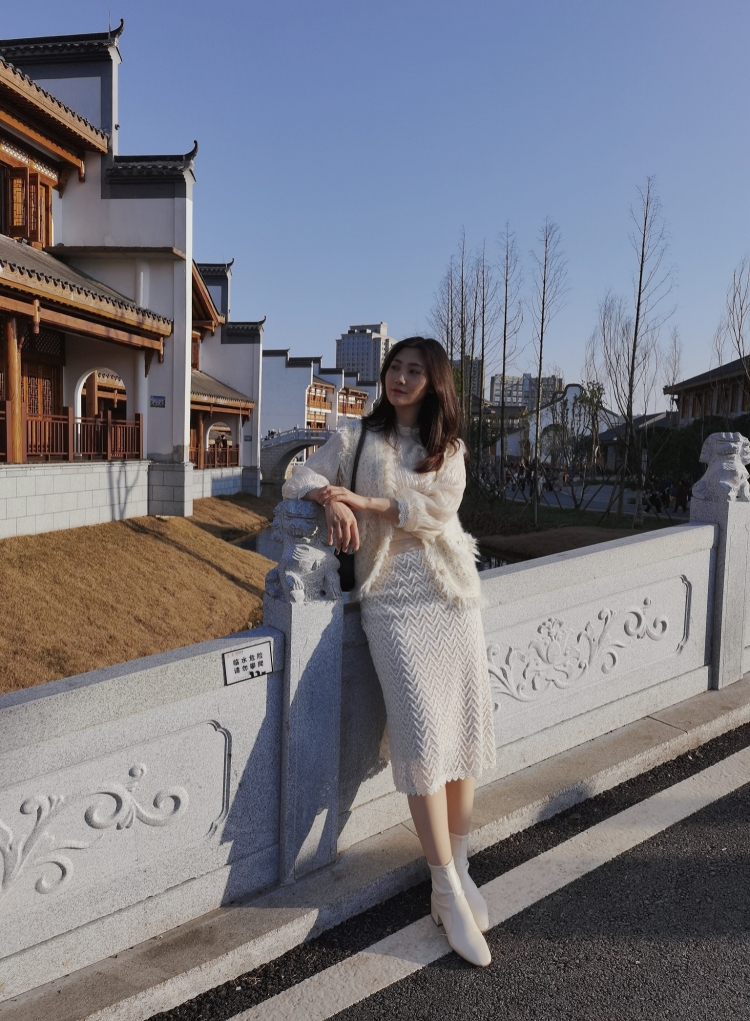 墩墩不吃糖-湖南省·长沙市·天心区-抖音、***-本人擅长拍买家秀、短视频VLOG制作、产品测评种草、探店打卡。自己有单反，和短视频剪辑设备。
