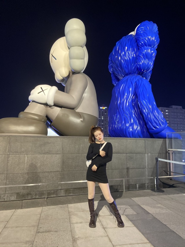 JIA MIN-广东省·广州市·天河区-抖音  快手   ***   -会跳舞🕺喜欢服装穿搭，可拍首饰、包包、化妆品、护肤品，有需要寄拍的商家欢迎来找我哦！