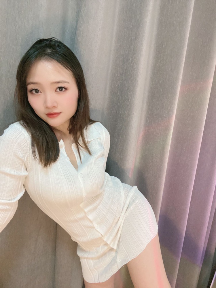 孟柯-陕西省·西安市·未央区--大家好!我是西安网红:可儿
买家秀,寄拍,网拍,
擅长拍照,色彩,画画,修图
年龄25岁,身高160,体重100斤
艺名:可儿
身份:主播带货,买家秀寄拍
粉丝:900+