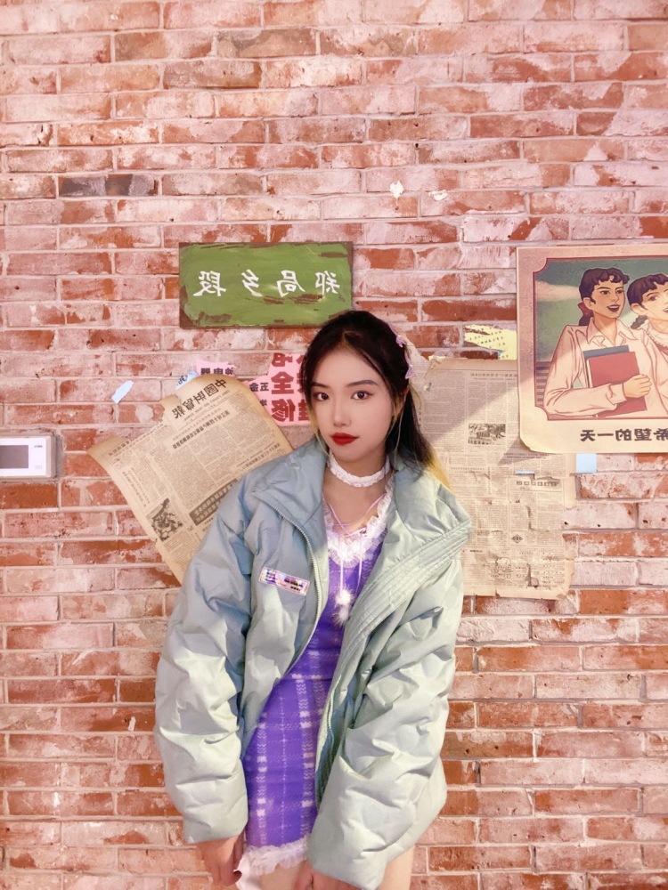 Miss 赵-河南省·郑州市·新郑市-***-身高171 体重118
接寄拍 服装 配饰 日用品等
各种风格都可以 会拍照 会p图