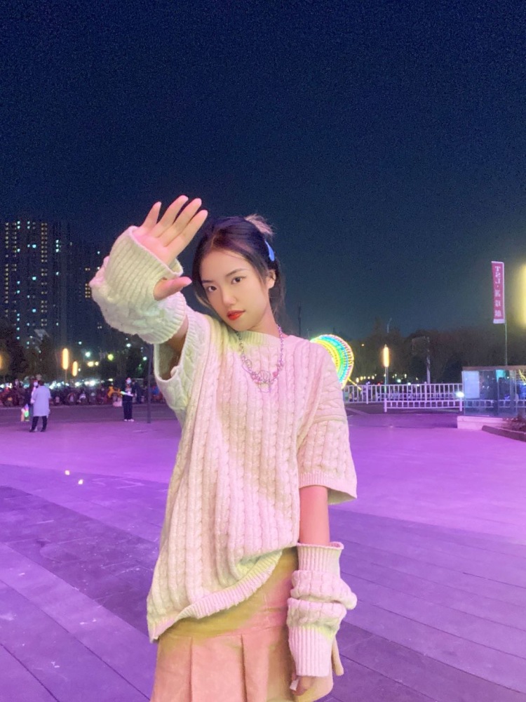 Miss 赵-河南省·郑州市·新郑市-***-身高171 体重118
接寄拍 服装 配饰 日用品等
各种风格都可以 会拍照 会p图
