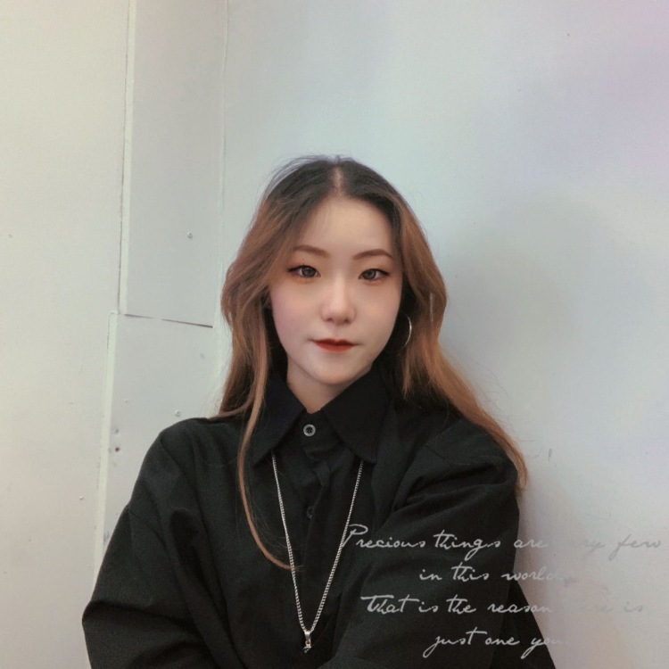 一个大不溜💕-贵州省·贵阳市·云岩区-抖音-大三学生 护理专业 喜欢唱歌 拍照喜欢拍风景 搭配随意 穿衣风格普通 只想赚点外快 很希望能被商家发现并且认可