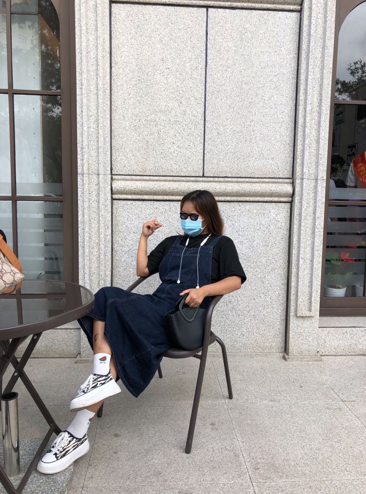 随时访问·-青海省·黄南藏族自治州·尖扎县-快手-爱好是摄影，想接寄拍，饰品，帽子，衣服，包包都可以的，穿衣风格不限 会自己修图。欢迎诚信商家！
