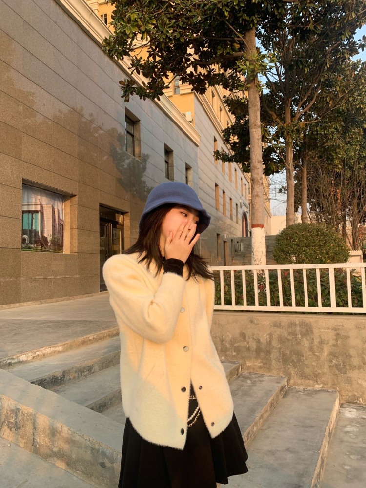 布谷鸟🌀-河南省·郑州市·新郑市-抖音 *** -接买家秀 详情页 的寄拍 价格可以商议 衣服质量要中等偏上 之前拍过很多 期待合作