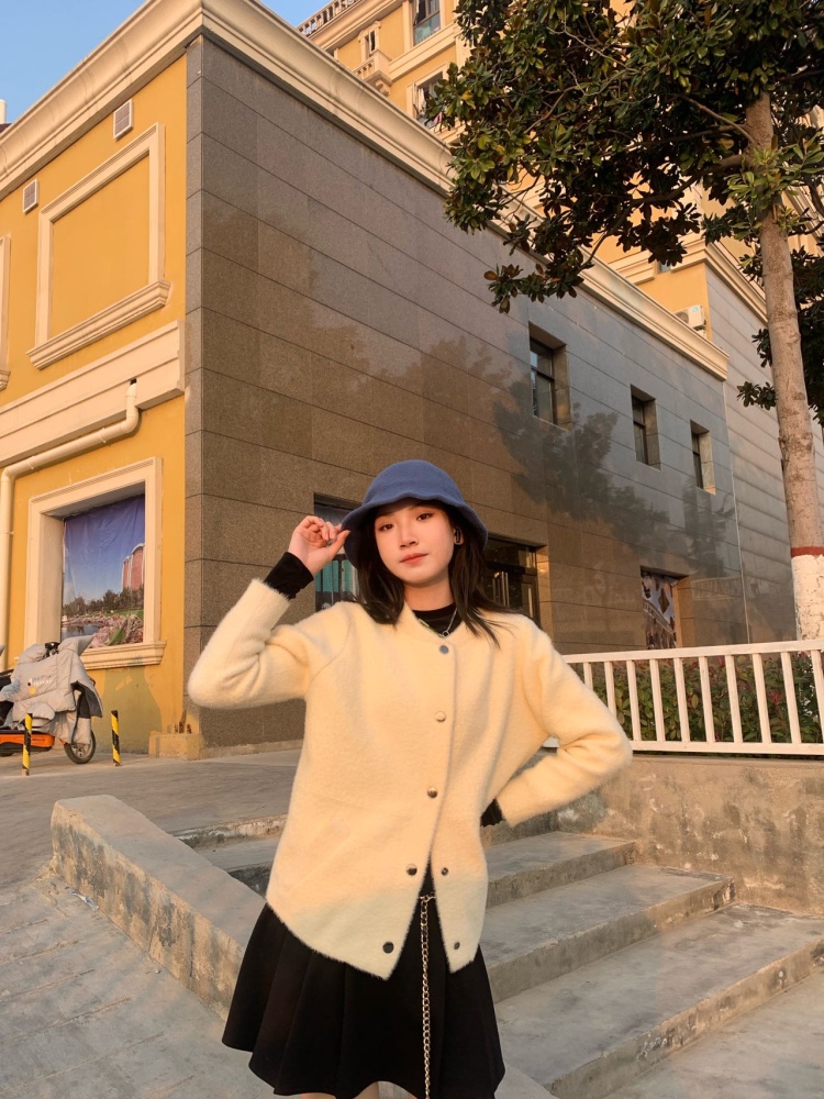 布谷鸟🌀-河南省·郑州市·新郑市-抖音 *** -接买家秀 详情页 的寄拍 价格可以商议 衣服质量要中等偏上 之前拍过很多 期待合作
