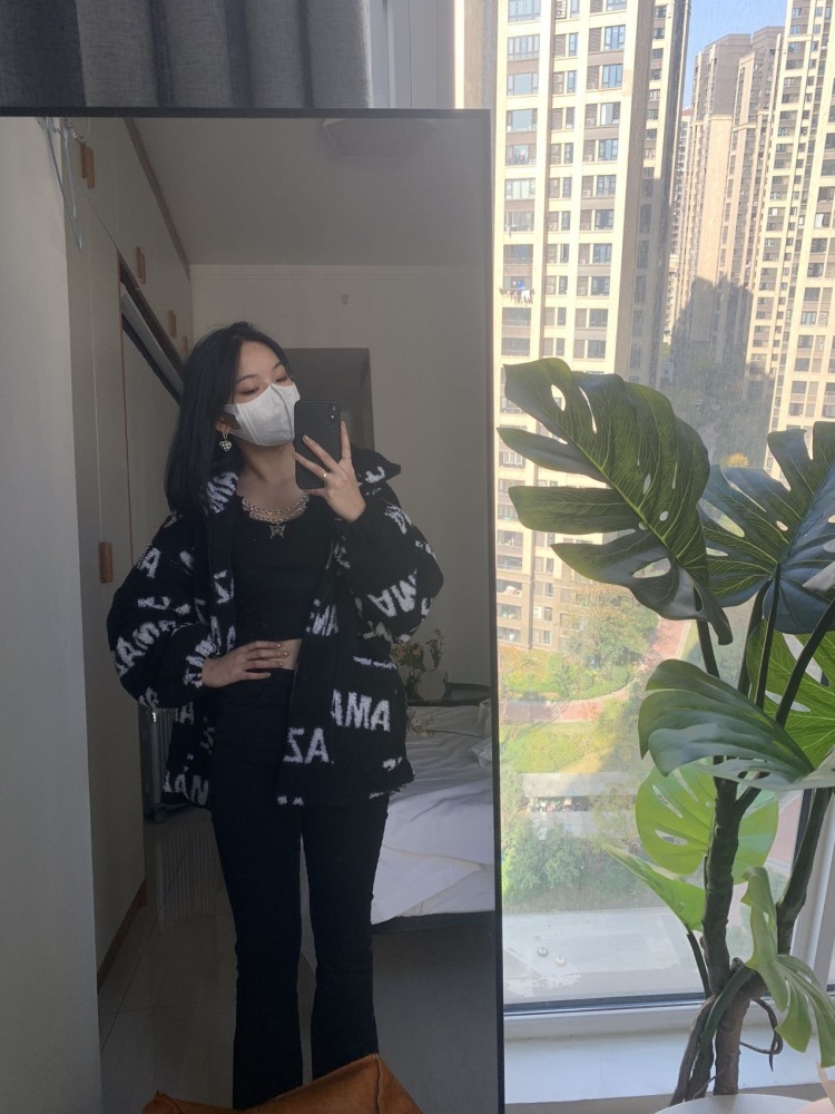 🐽-湖南省·长沙市·芙蓉区-*** 抖音 微博 快手-接寄拍，风格都🉑️
手饰 项链 穿搭
身高171
体重105