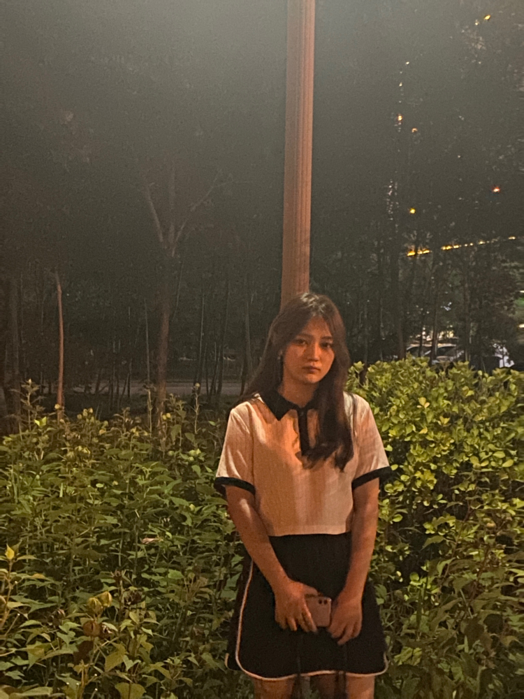 然-河北省·沧州市·黄骅市-抖音-微胖寄拍衣服鞋子包包，可接受多风格，身高168体重126，18岁在校大学生会修图，费用协商