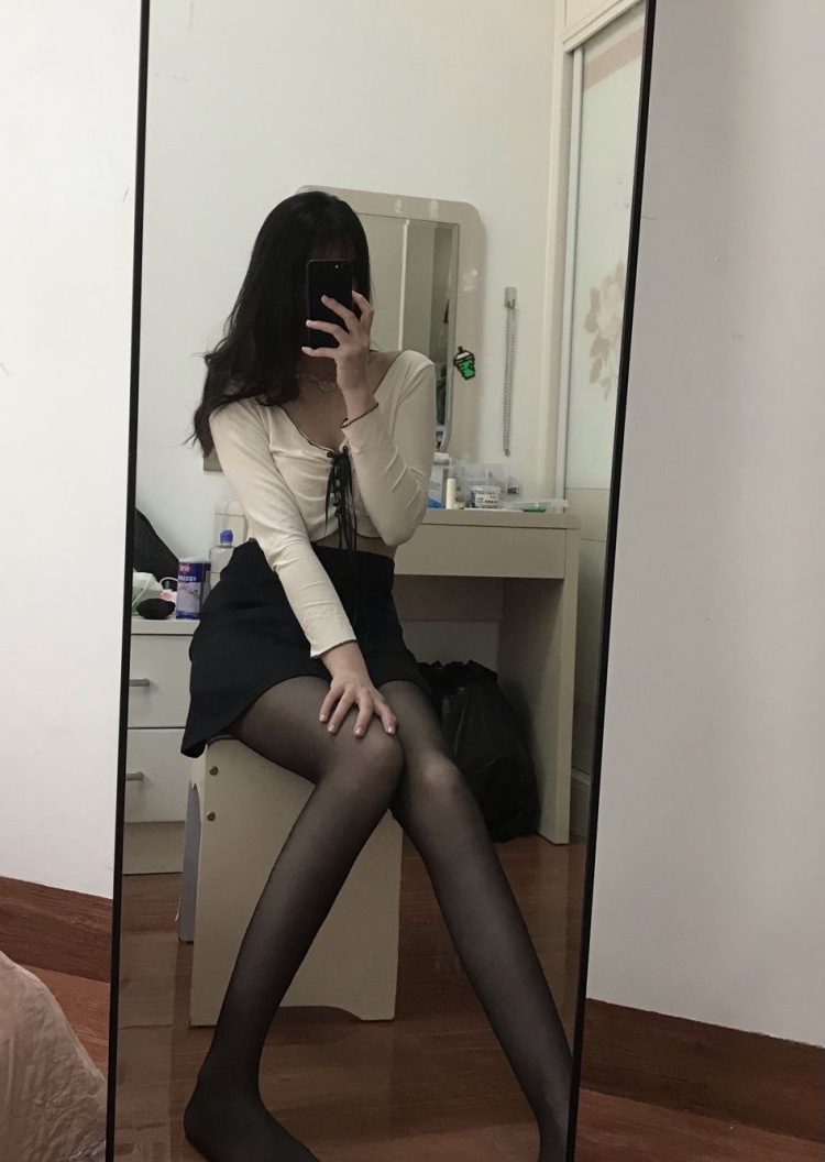 抱-福建省·泉州市·晋江市-***-素人接单 可以尝试各种风格的衣服 jk lolita 纯御风 纯欲风 中性 （接探店）
身高168
体重48kg
需要的友友们可以私