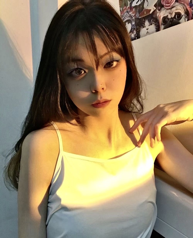 抱-福建省·泉州市·晋江市-***-素人接单 可以尝试各种风格的衣服 jk lolita 纯御风 纯欲风 中性 （接探店）
身高168
体重48kg
需要的友友们可以私