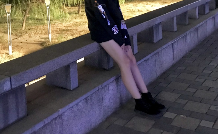 你别再吃啦-浙江省·杭州市·余杭区--身高168体重110，哪种风格都可以～但是个人目前短发还是喜欢偏运动风